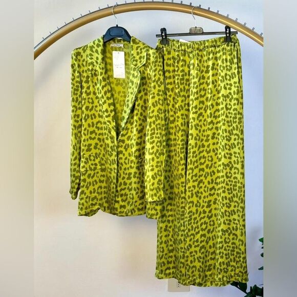 Made in Italy Blazer Pants Set - Picture 8 of 9